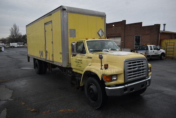 2005 Ford F Series 26' Forklift Rated Box Truck. Odometer Reads 342,440. VIN 1FDXF80E75VA32744. GVWR 33,000 Pounds. All Mains Systems are Working Including Air Brakes and Air Conditioning. Vehicle Runs and Drives! Title In Hand! See Lot 4 For Additional Pictures. - Image 1 of 12