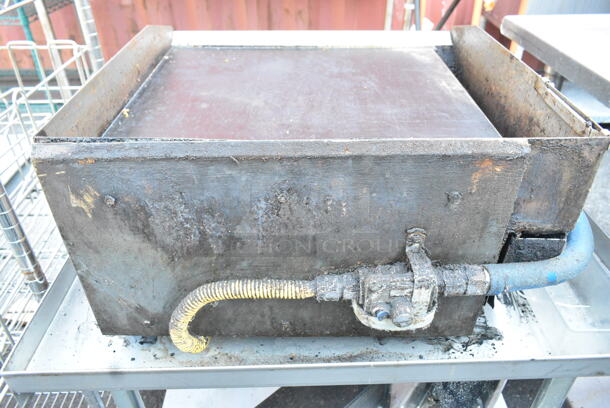 Star Stainless Steel Commercial Countertop Gas Powered Flat Top Griddle on Regency 600ES3036G Stainless Steel Equipment Stand. 24x25x14, 36x30x26 - Image 5 of 10