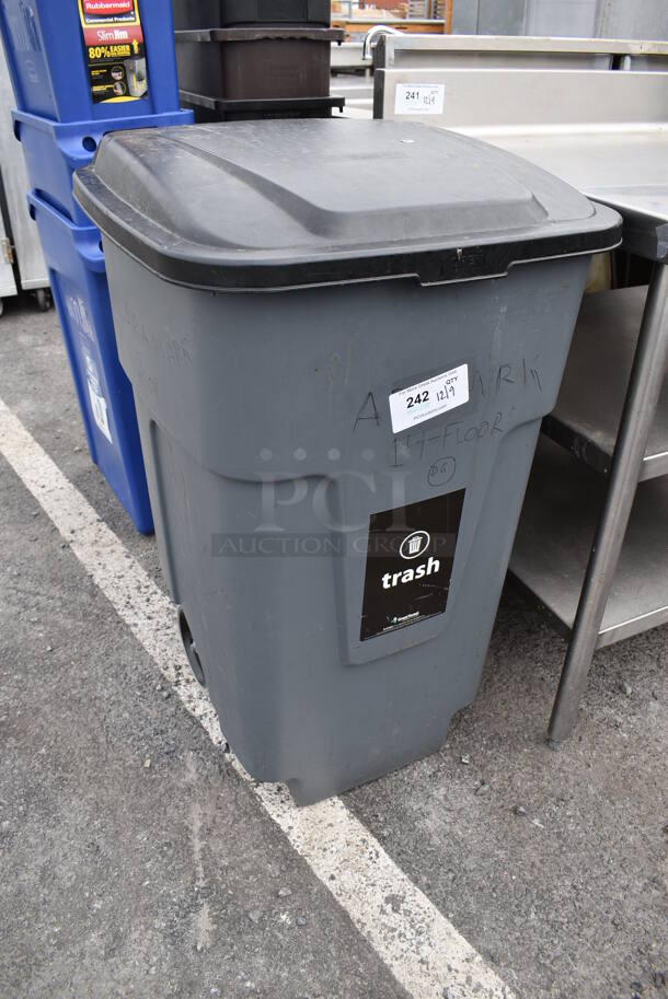 Carlisle 345050 Poly Trash Can. 23x28x39 - Image 3 of 5