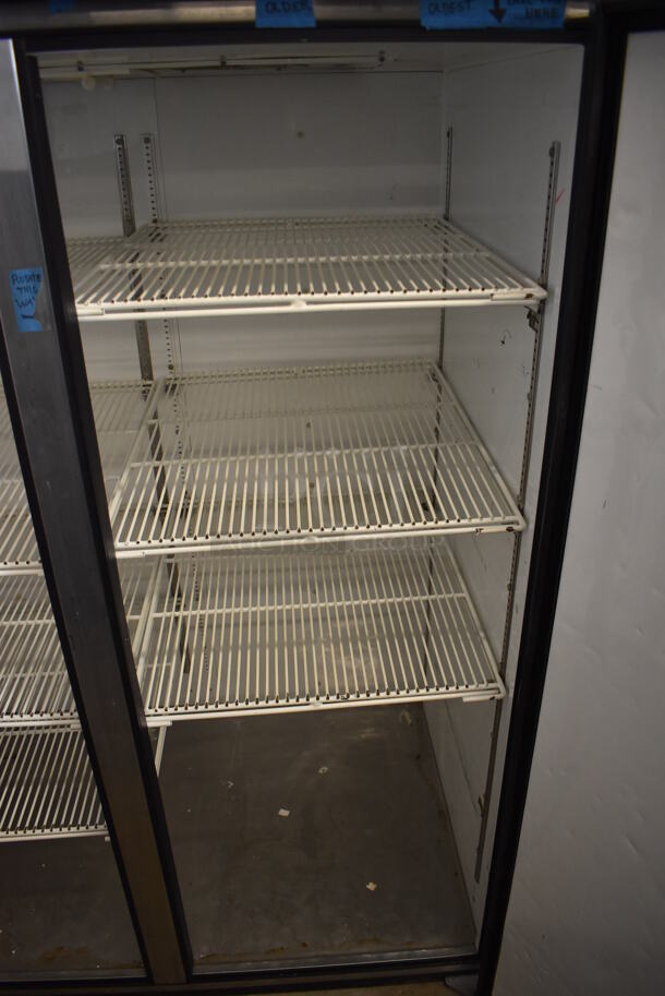 True TG2R-2S Stainless Steel Commercial 2 Door Reach In Cooler w/ Poly Coated Racks. 115 Volts, 1 Phase. Tested and Working! - Image 5 of 6