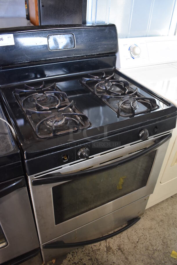 Frigidaire FGF337BCC Chrome Finish Natural Gas Powered 4 Burner Range w/ Oven. 30x26x47 - Image 2 of 9