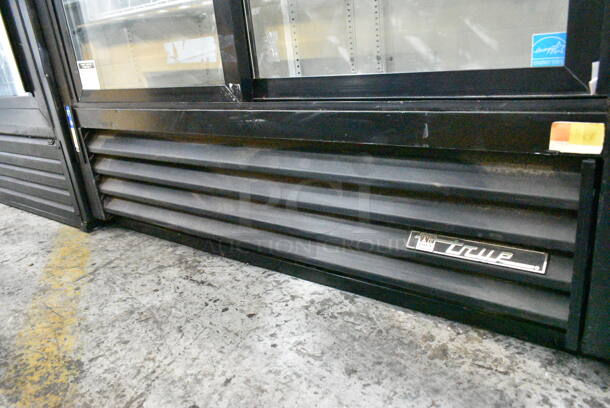 True GDM-41SL-54-LD Metal Commercial 2  Door Reach In Cooler Merchandiser w/ Poly Coated Racks. 115 Volts, 1 Phase. Tested and Working! - Image 2 of 5