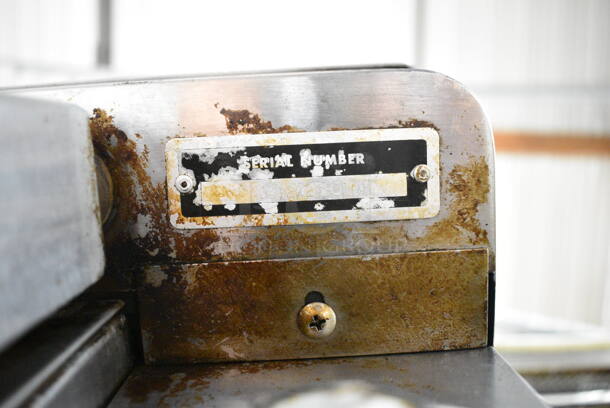 2 Blodgett Stainless Steel Commercial Natural Gas Powered Full Size Convection Oven w/ Solid Doors, Metal Oven Racks and Thermostatic Controls on Commercial Casters. 2 Times Your Bid! - Image 10 of 10