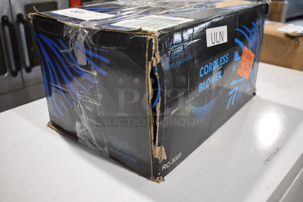 IN ORIGINAL BOX! RC-3003 Cordless Blower.  - Image 2 of 3