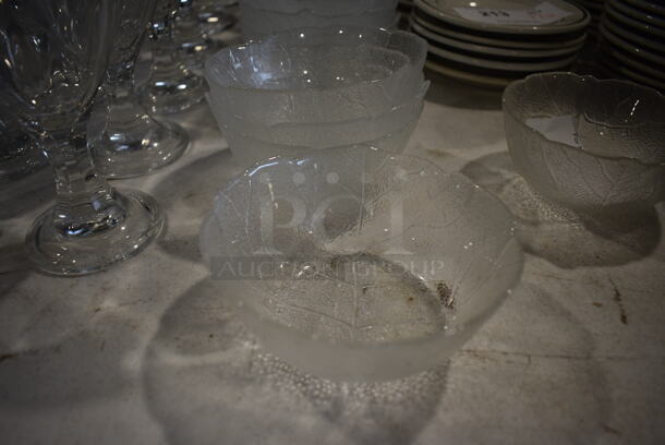 23 Glass Bowls. 5x5x2. 23 Times Your Bid! - Image 1 of 3