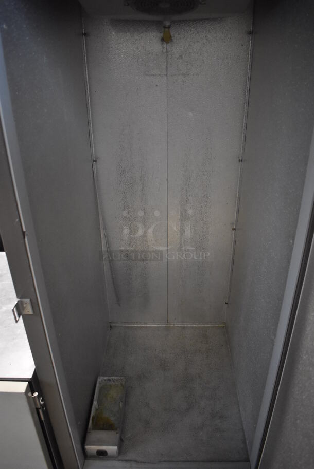 Norlake GR1SSD Stainless Steel Commercial Single Door Reach In Cooler. 115 Volts, 1 Phase. 30x36x83. Tested and Working! - Image 4 of 5