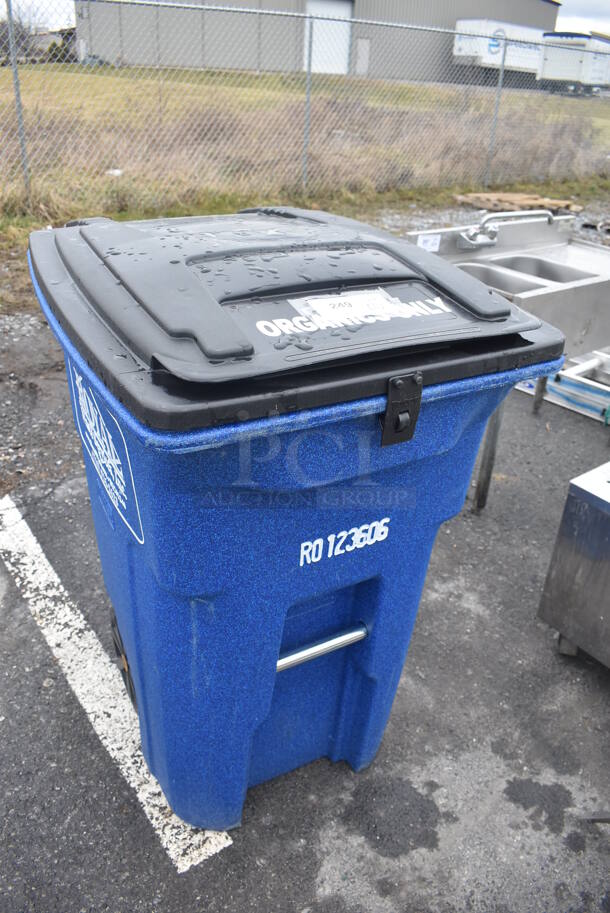 Blue and Black Poly Trash Can. 23x32x42 - Image 3 of 4