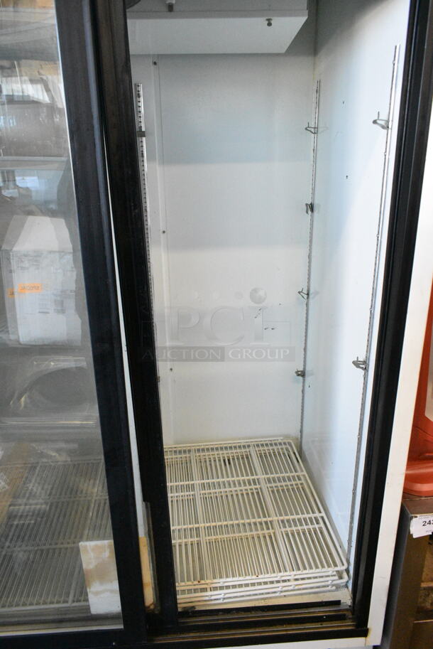 Hussmann RR0361G31 Metal Commercial 2 Door Reach In Cooler Merchandiser. 115 Volts, 1 Phase. Tested and Working! - Image 4 of 5