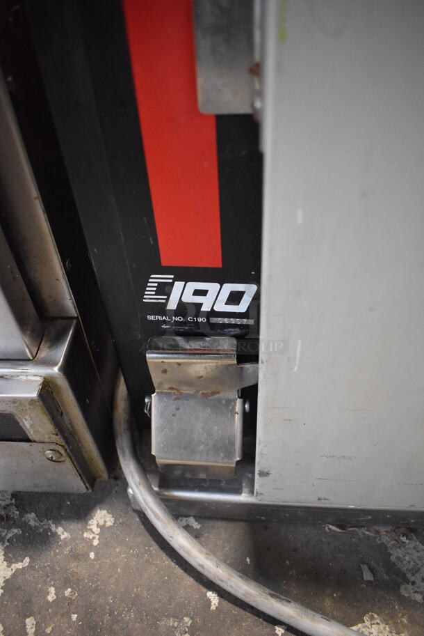 Metro C190 Metal Commercial Heated Holding Cabinet on Commercial Casters. 115 Volts, 1 Phase. 29x30x27.5. Tested and Working! - Image 6 of 7