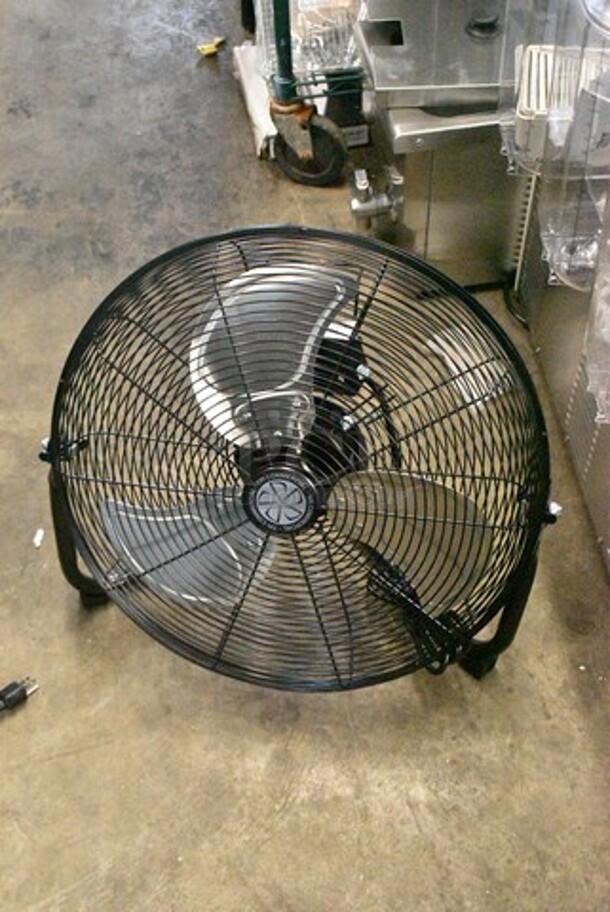 BRAND NEW SCRATCH AND DENT! TPI SFC-450B CF-18 18" 3-Speed Fixed Industrial Floor Fan. 120 Volts, 1 Phase. Tested and Working! - Image 2 of 4
