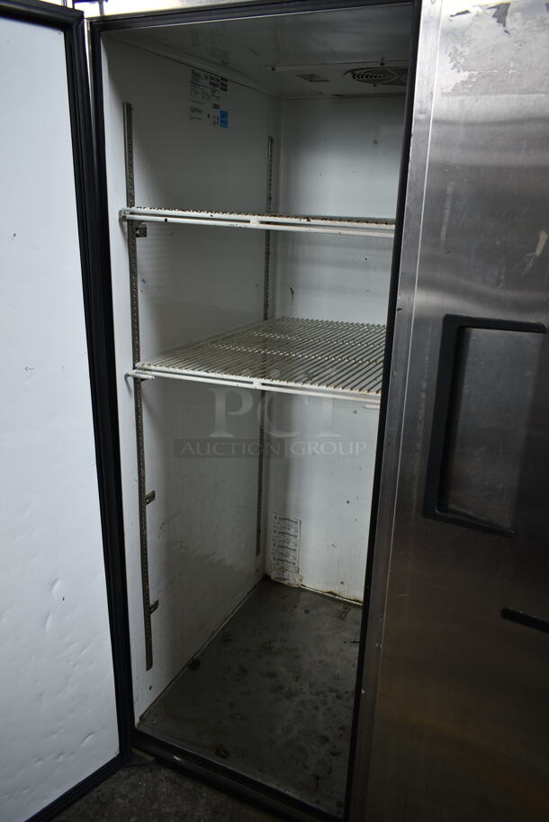 2013 True TG2R-2S ENERGY STAR Stainless Steel Commercial 2 Door Reach In Cooler w/ Poly Coated Racks. 115 Volts, 1 Phase. Tested and Powers On But Does Not Get Cold - Image 5 of 8