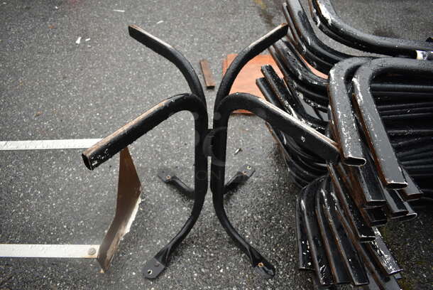 13 Metal Table Bases. 1 Put Together, 12 In Pieces. 33.5x33.5x28.5. 13 Times Your Bid!