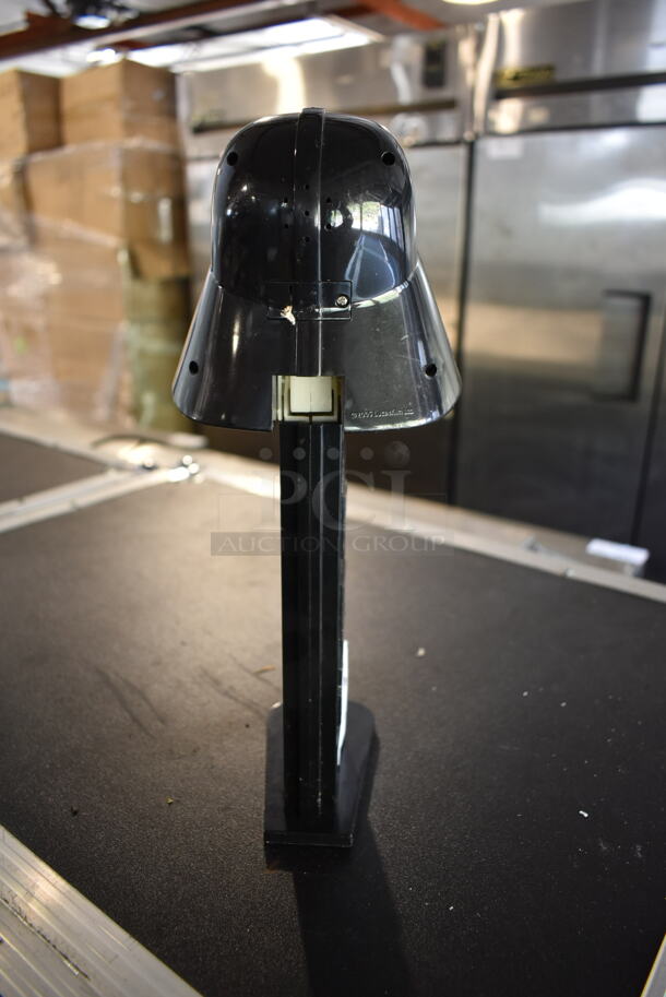 Darth Vader Large Pez Dispenser. - Image 4 of 5