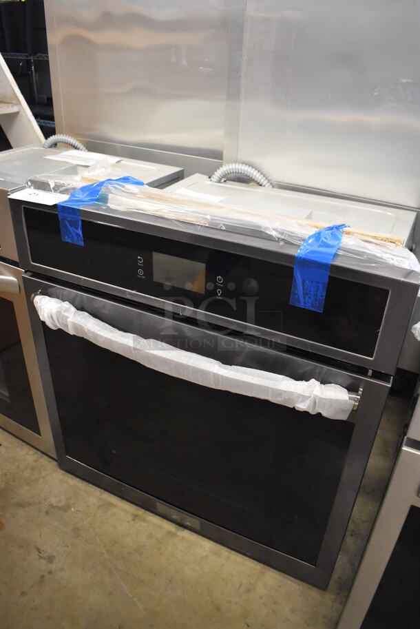 BRAND NEW SCRATCH AND DENT! Frigidaire GCWS2767ADA Stainless Steel Electric Powered Convection Oven w/ View Through Door. 120-208/240 Volts, 1 Phase. 27x27x28 - Image 3 of 10