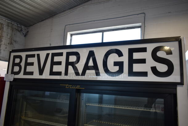True GDM-41 Metal Commercial 2 Door Reach In Cooler Merchandiser w/ Poly Coated Racks. 115 Volts, 1 Phase. Tested and Powers On But Does Not Get Cold - Image 2 of 9