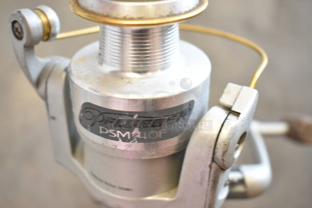 St Croix TIDEMASTER TIS66MHF Fast Action Graphite Fishing Rod w/ Summit Pflueger PSM 40F Reel.  - Image 6 of 12