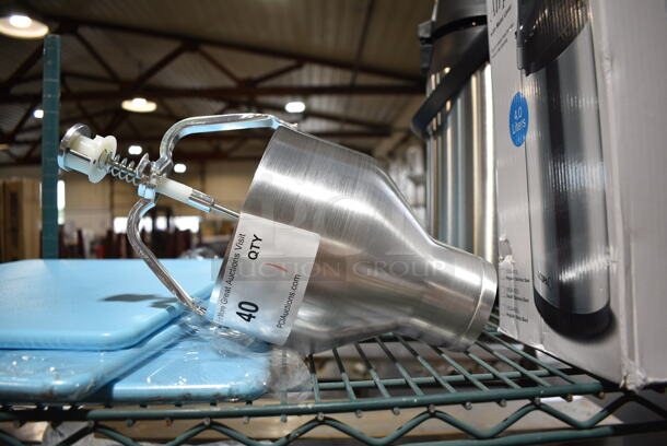 BRAND NEW SCRATCH AND DENT! Choice 176BATTERDIS 88 oz. Aluminum Pancake / Waffle Batter Dispenser - Image 2 of 6