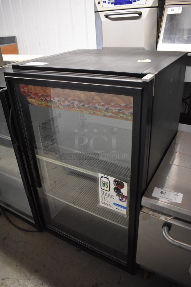 2013 True GDM-07 Metal Commercial Mini Cooler Merchandiser w/ Poly Coated Racks. 115 Volts, 1 Phase. 24x24x39. Tested and Working! - Image 4 of 6