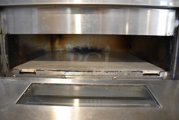 Waring WPO750 Stainless Steel Commercial Countertop Electric Powered Double Deck Oven. 240 Volts. 27x25x22 - Image 4 of 8