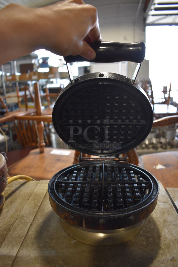 American Metalware Metal Commercial Countertop 2 Head Waffle Maker. 24x12x8. Tested and Working! - Image 3 of 6