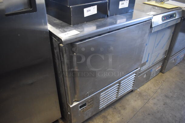 Piper Products Servolift Eastern Model RCM051S Stainless Steel Commercial Floor Style Single Door Undercounter Blast Chiller w/ Probe. 208 Volts, 1 Phase. 31x28x35 - Image 3 of 7