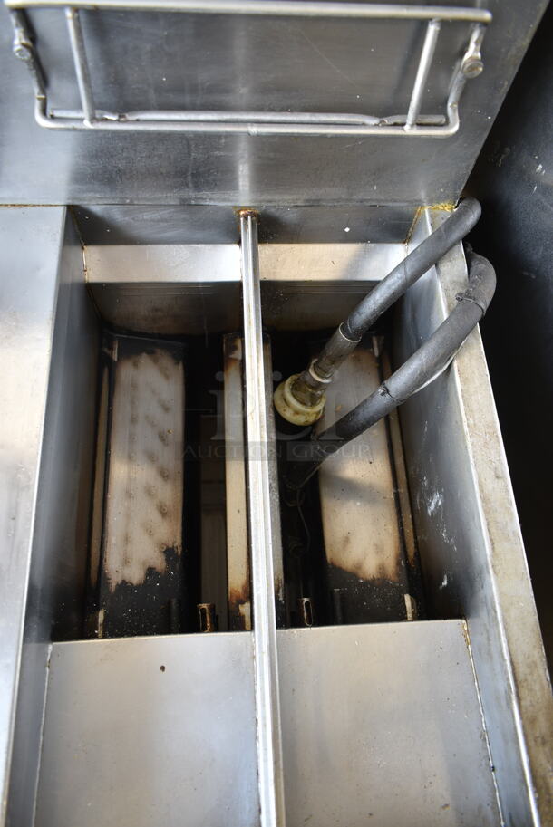 2019 Frymaster BIGLA430-8TSD Stainless Steel Commercial Natural Gas Powered 4 Bay Deep Fat Fryer w/ Filtration System on Commercial Casters. 105,000 BTU.  - Image 6 of 12