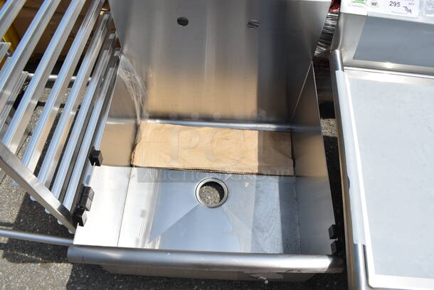 BRAND NEW SCRATCH AND DENT! Stainless Steel Single Bay Sink. No Legs.  - Image 3 of 3