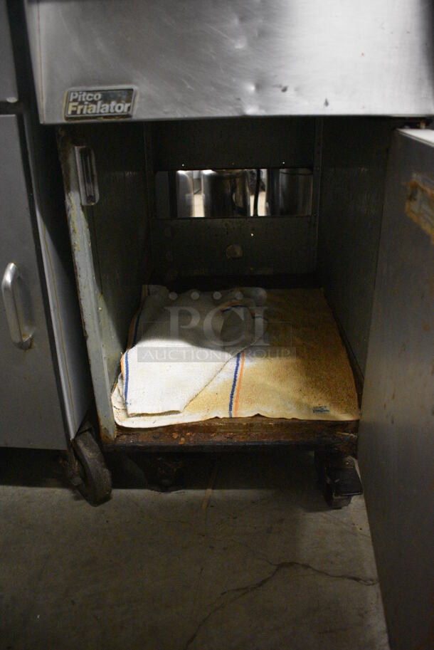 Pitco Frialator Model BB14G Stainless Steel Commercial Floor Style Dumping Station w/ Left Side Splash Guard and Basket on Commercial Casters. 16x31.5x47 - Image 4 of 5