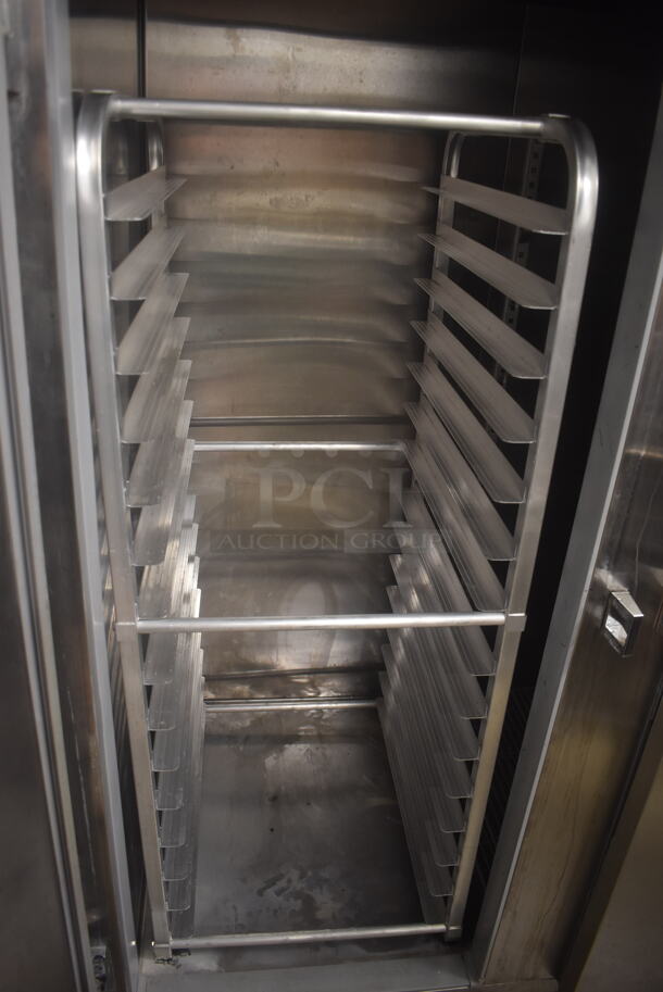 Continental DL3RE-SS Commercial Stainless Steel Three-Door Reach-In Cooler With Pan Racks And Polycoated Shelves. 115V, 1 Phase. Tested and Working! - Image 4 of 7