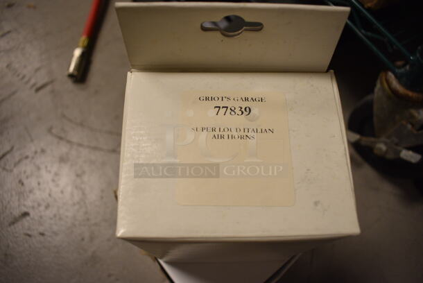 ALL ONE MONEY! Lot of Various Items Including Ferrari Air Horn, Italian Air Horn, and Trombe Stebel Horns - Image 2 of 5