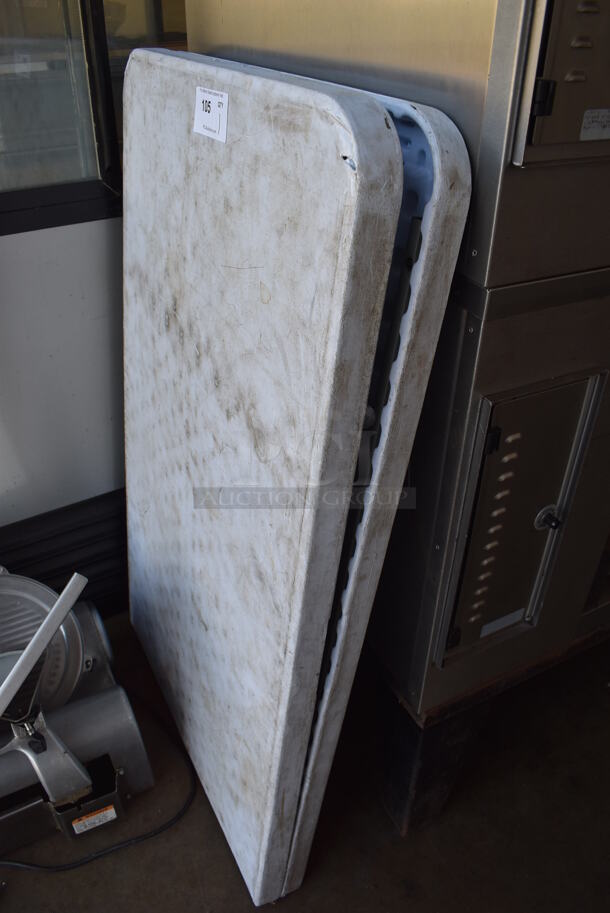 Folding Table. 96x29.5x30 - Image 2 of 3