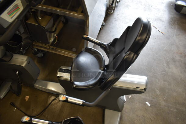 Matrix Commercial Floor Style Stationary Exercise Bicycle. Tested and Working! - Image 5 of 5