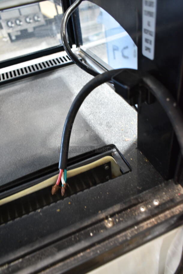 Structural Concepts Oasis HMBC5 Metal Commercial Floor Style Black 63" Refrigerated Dual Service Merchandiser Case. 115/230 Volts, 1 Phase.  - Image 5 of 6