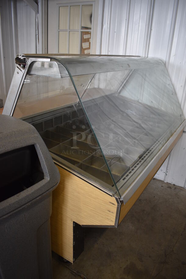 Federal Model SQ5CD Metal Commercial Floor Style Deli Display Case Merchandiser on Commercial Casters. 120 Volts, 1 Phase. 60x44x53.5. Tested and Working! - Image 4 of 8