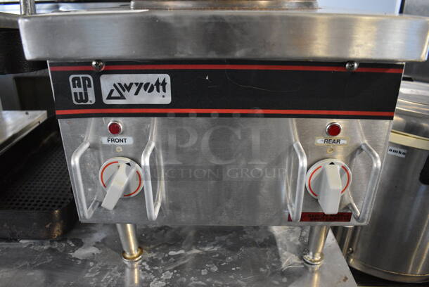 APW Wyott Stainless Steel Commercial Countertop 2 Burner Hot Plate Range. 208 Volts. 14x24x14 - Image 5 of 6