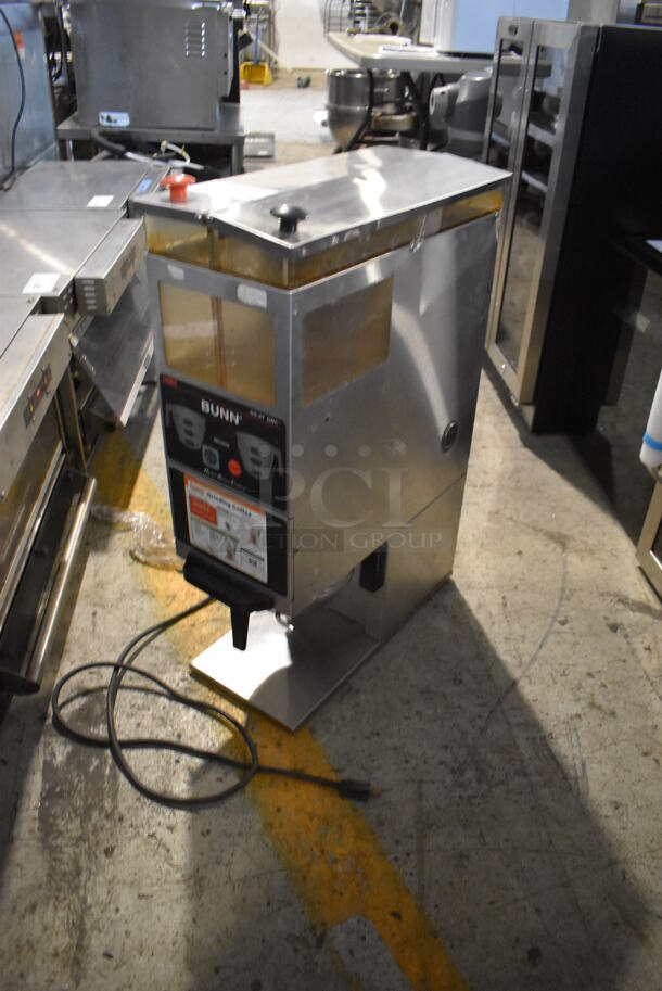 Bunn G9-2T DBC Stainless Steel Commercial Countertop 2 Hopper Coffee Bean Grinder. 120 Volts, 1 Phase. Tested and Working! - Image 3 of 7