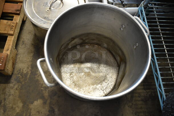 4 Metal Stock Pots w/ 1 Lid. Includes 13x13x9.5, 15x15x14, 10x10x9. 4 Times Your Bid! - Image 5 of 6