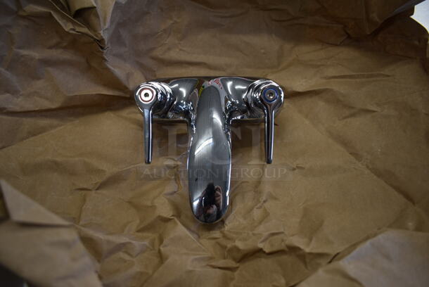 BRAND NEW SCRATCH AND DENT! American Standard 5500140.002 Monterrey 1.5 GPM Deck-Mount Lavatory Faucet with 4" Centers, Cast Brass Spout, and Lever Handles - Image 4 of 6