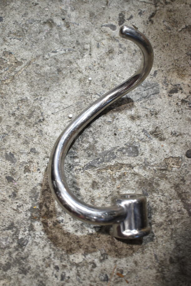 KitchenAid KG25H0XMC Metal Countertop 5 Quart Planetary Dough Mixer w/ Stainless Steel Mixing Bowl, 2 Whisks, Paddle, Dough Hook and Pastry Attachments. Tested and Does Not Power On - Image 3 of 11