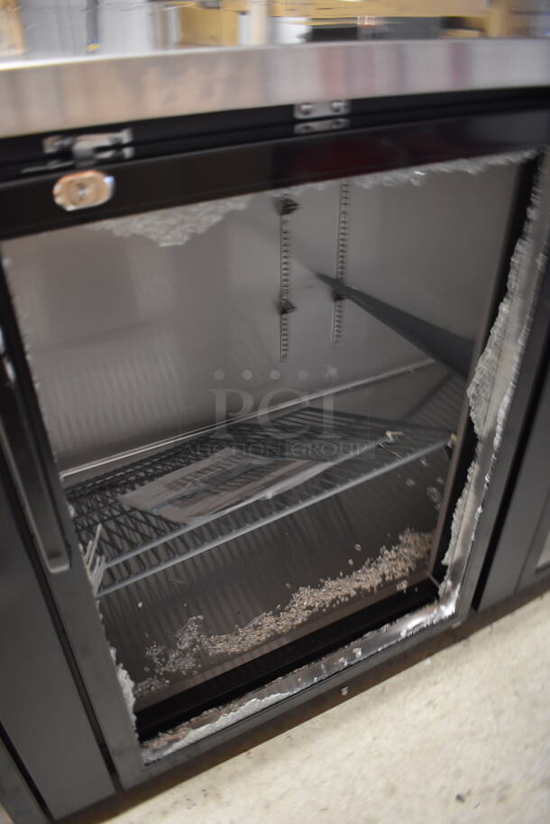 BRAND NEW SCRATCH AND DENT! Avantco 178UBB4GHC Metal Commercial 3 Door Back Bar Cooler Merchandiser. Center Door Is Missing Glass. 115 Volts, 1 Phase. 90.5x28x36. Tested and Working! - Image 6 of 10