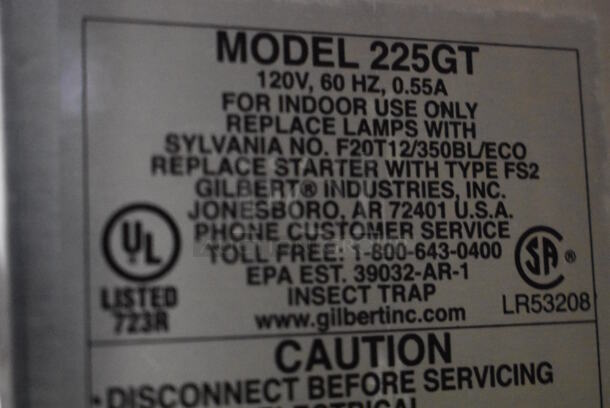 Gilbert 225GT Metal Commercial Bug Zapper. 120 Volts, 1 Phase. 28x11.5x4. Tested and Working! - Image 4 of 4