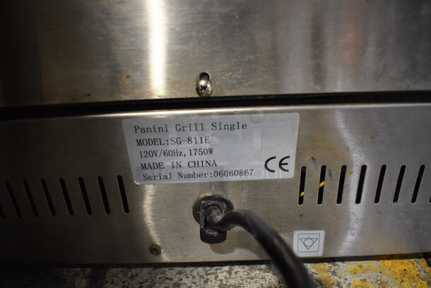 Adcraft Model SG-811E Stainless Steel Commercial Countertop Panini Grill Press. 120 Volts, 1 Phase. 17x14.5x8. Tested and Working! - Image 5 of 6