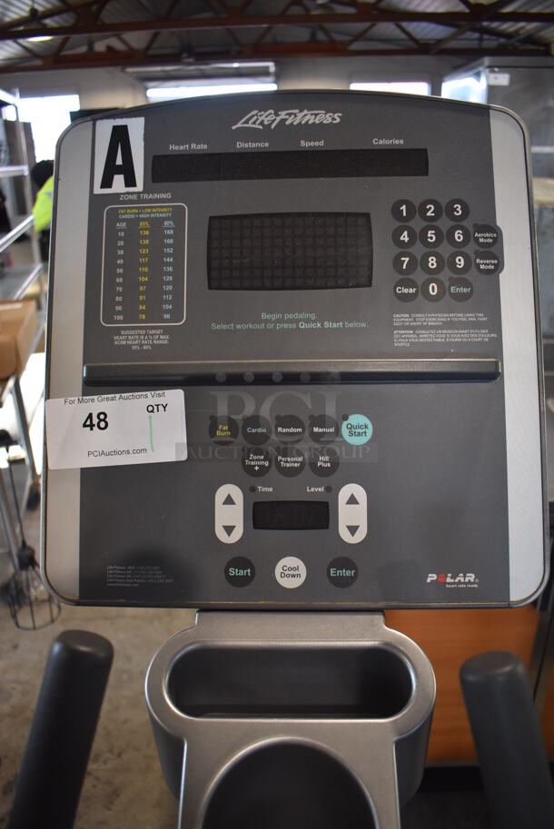 Life Fitness 95Xi Metal Commercial Fit Stride Total Body Trainer Elliptical Machine. 26x82x63. Tested and Working! - Image 6 of 7