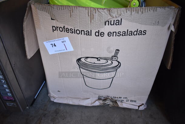 Green Poly Salad Spinner Lettuce Spinner. 17x17x22 - Image 4 of 4