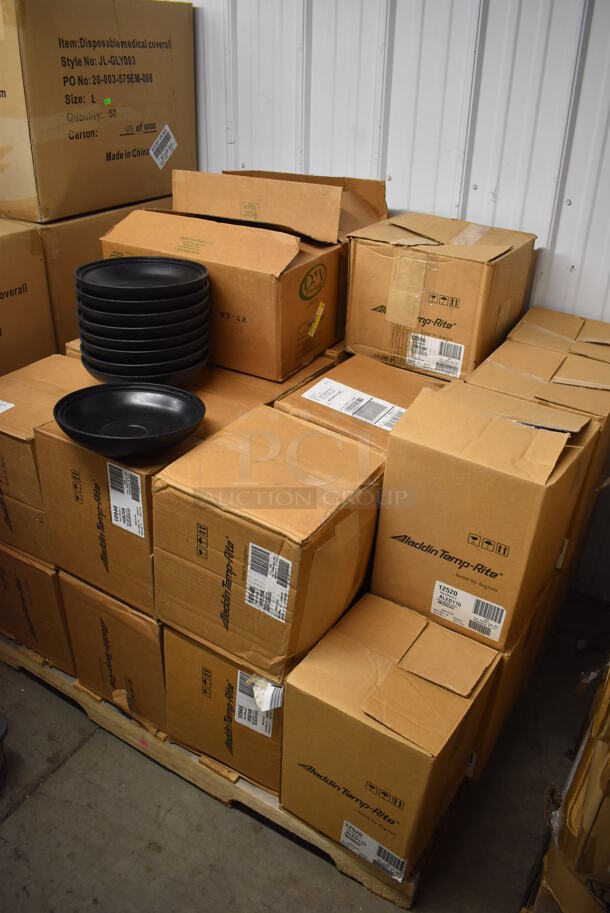 PALLET LOT OF 28 Various Boxes of Black Poly Bowls. Approximately 345. 10x10x2.5 - Image 3 of 5