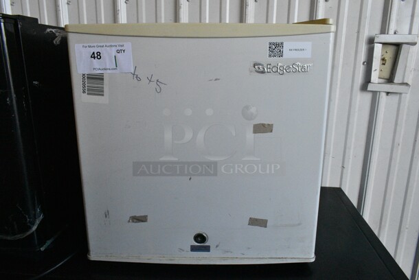 Edgestar CMF151L Metal Mini Freezer. 115 Volts, 1 Phase. Tested and Working! - Image 1 of 4