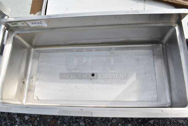 BRAND NEW SCRATCH AND DENT! Regency 600IB1836CP 18" x 36" Underbar Ice Bin with 7 Circuit Post-Mix Cold Plate and Bottle Holders - 79 lb. No Legs.  - Image 4 of 5