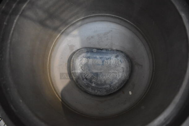 Vollrath Cayenne HS-11 Stainless Steel Commercial Countertop Soup Kettle Food Warmer w/ Lid. Does Not Have Drop In. 120 Volts, 1 Phase. Tested and Working! - Image 5 of 6