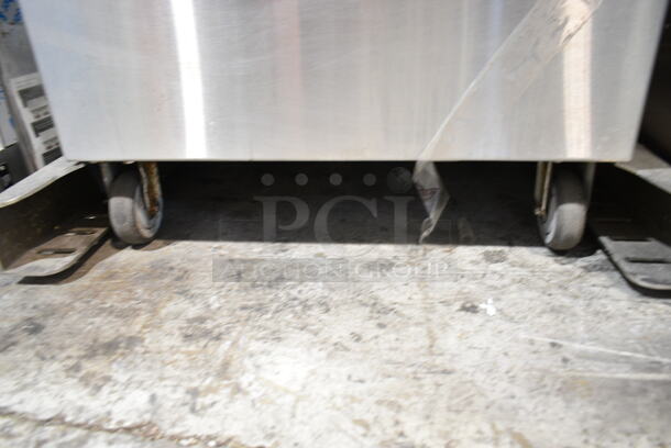 Fresh N Squeeze POS-1 Stainless Steel Commercial Floor Style Automatic Citrus Juicer on Commercial Casters. 120 Volts, 1 Phase. Tested and Working! - Image 3 of 9