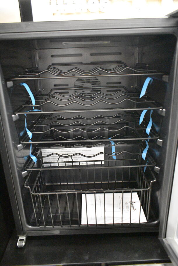 BRAND NEW SCRATCH AND DENT! Avanti WC24T2P 19" Freestanding 24 Bottle Wine Cooler Merchandiser. 115 Volts, 1 Phase. Tested and Working! - Image 4 of 8